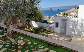 Metochi Athentic Hospitality